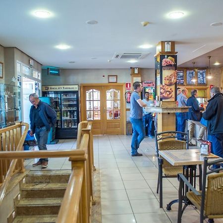 Hotel Camino Real Dueñas Εξωτερικό φωτογραφία